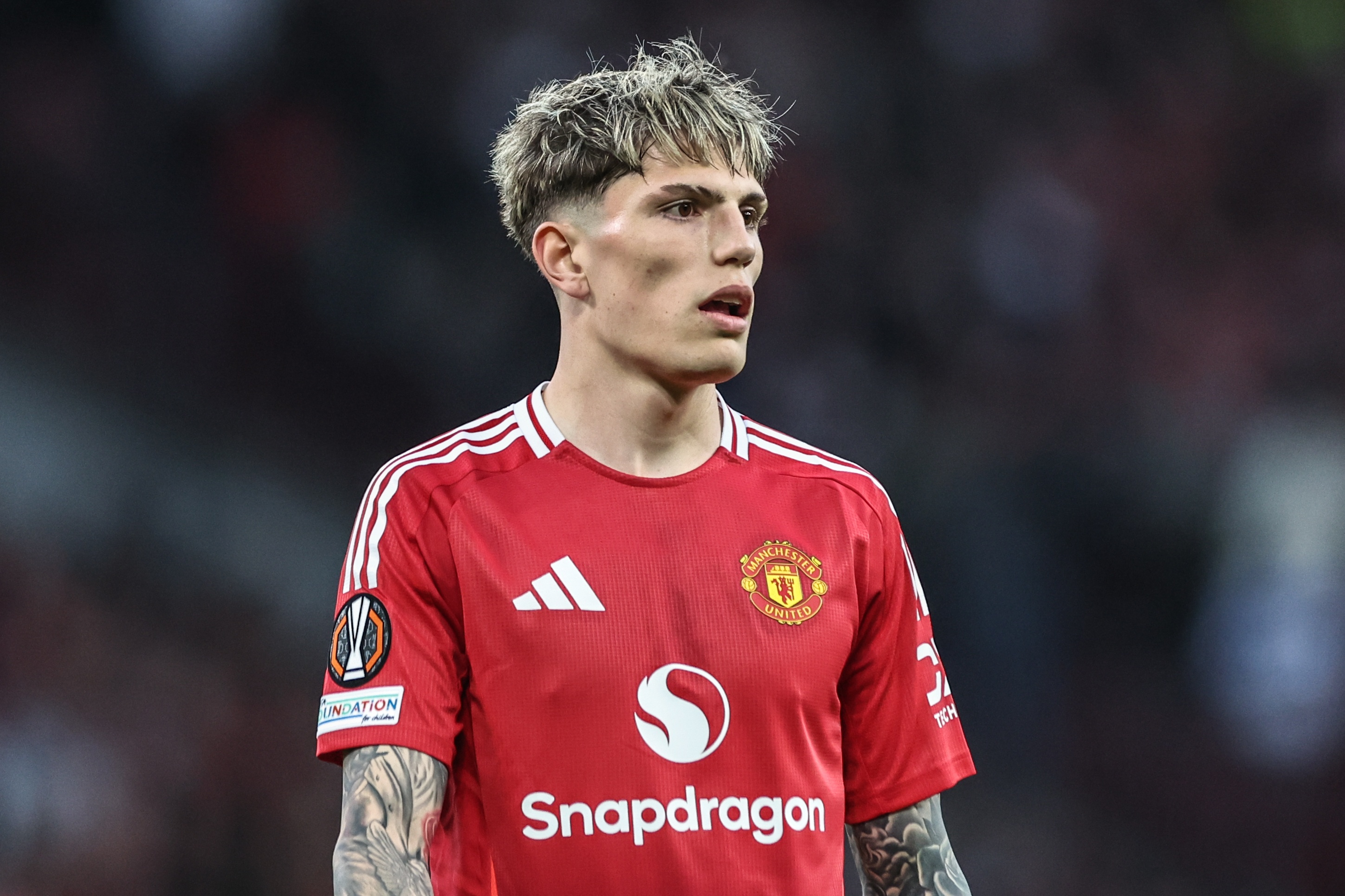 曼晚:阿森纳、热刺和马竞三家欧冠俱乐部拒绝了签下加纳乔的机会