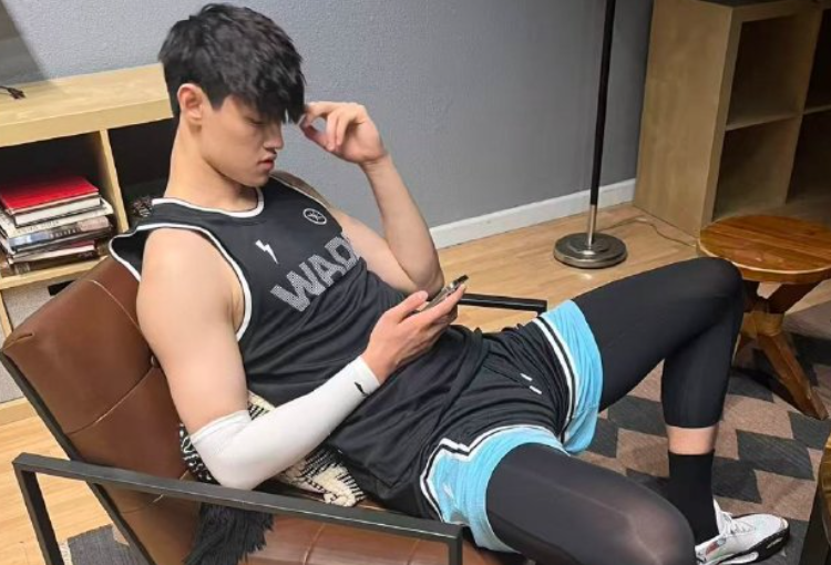 百家乐官网-工作室：曾凡博已完成近三周的训练及康复，后天将与篮网会合