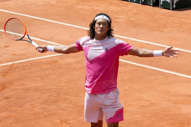 1717157045991066598.jpg 张之臻:“父母对我最大的帮助就是放手”