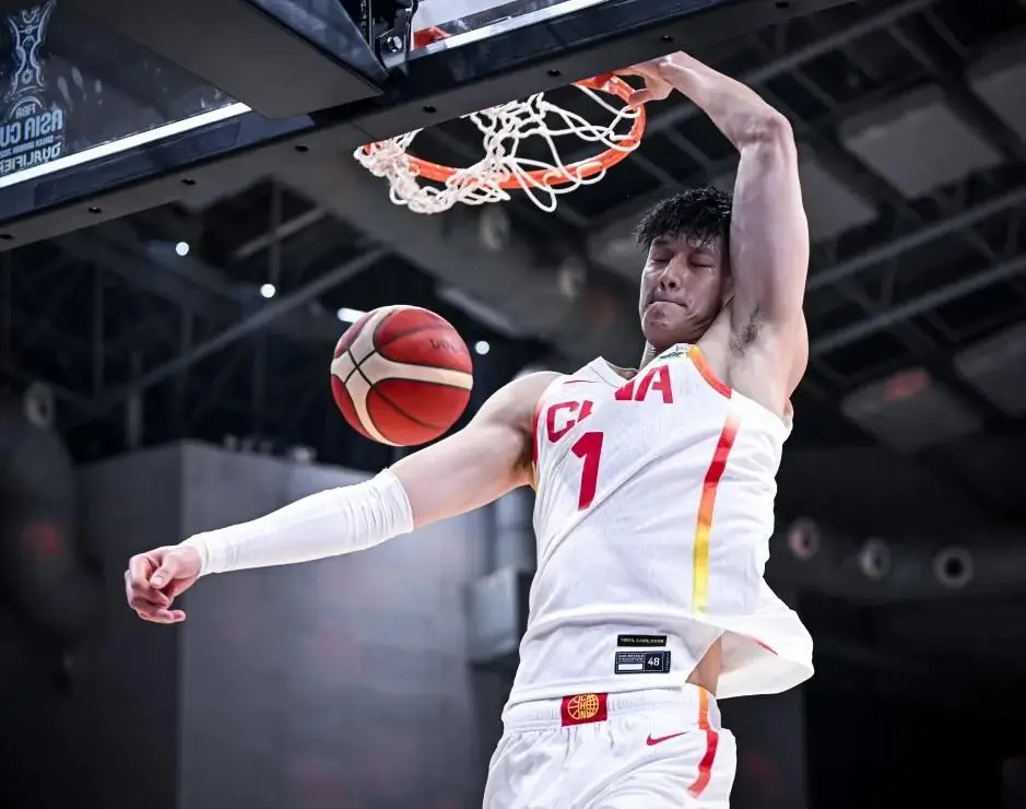 与杨瀚森上演中国德比?网记:篮网最后一个双向合同名额该给他