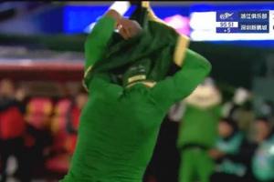 百家乐入口-太强了！布彭扎单刀爆射梅开二度，单场2射1传！